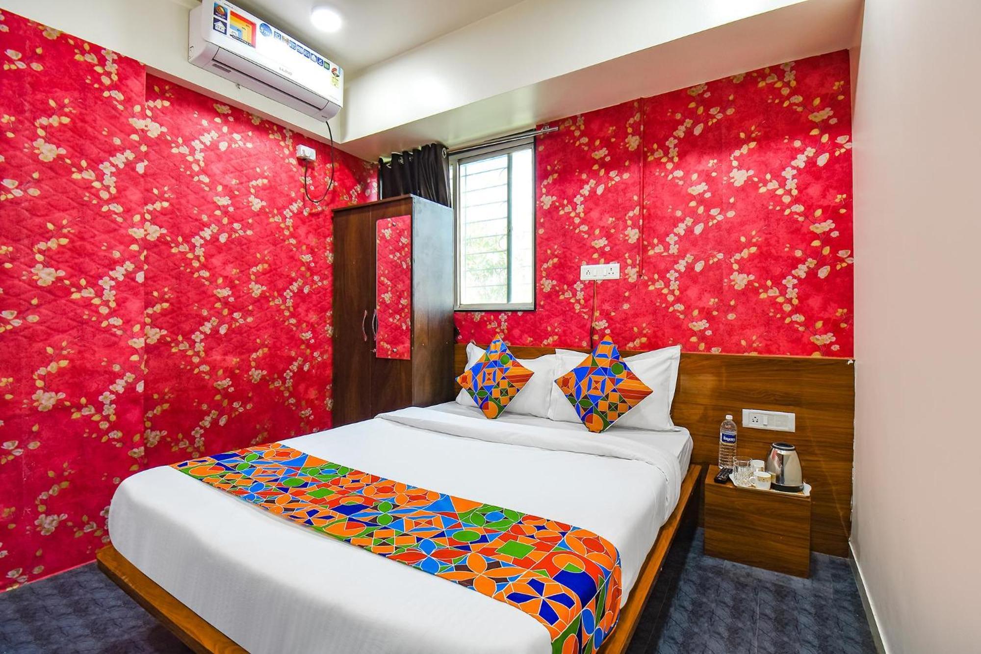 Fabhotel Skylight Studio Rooms - Nr Mcf Camp Pune Eksteriør billede